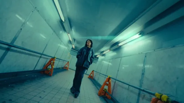 MV &#039;Push The Button&#039; 