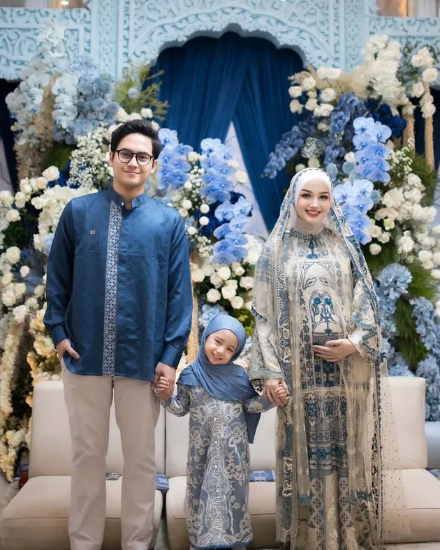 Nanda Arsyinta tampil cantik saat tasyakuran