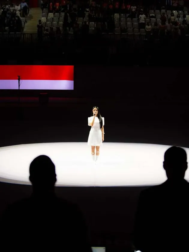  Naura Ayu Perform