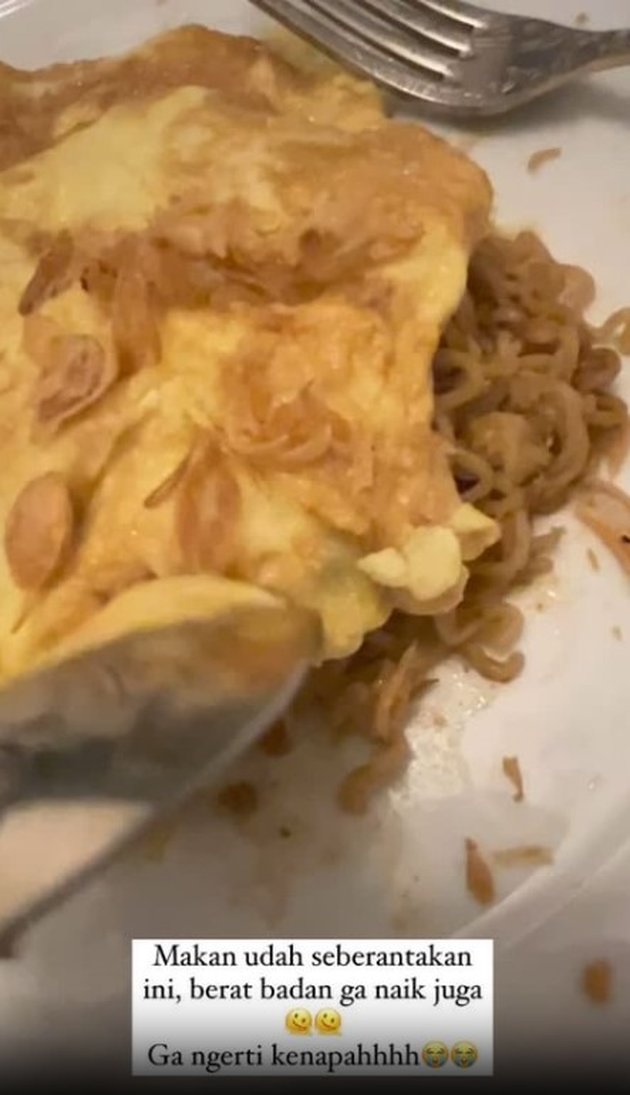 Nia Ramadhani Finally Reluctantly Eats Instant Noodles Despite Avoiding Flour, Still Skinny