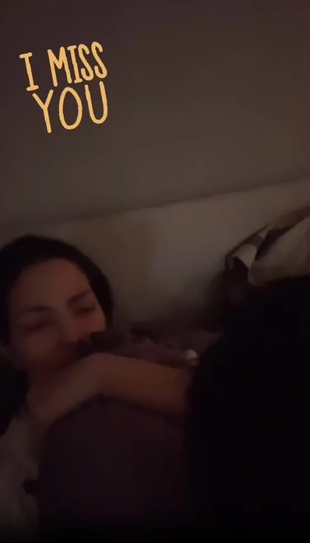 Potret Nia Ramadhani 