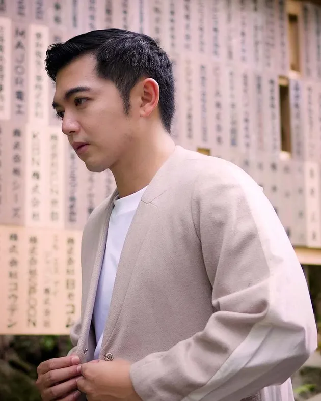 Potret Nicky Tirta yang Awet Muda