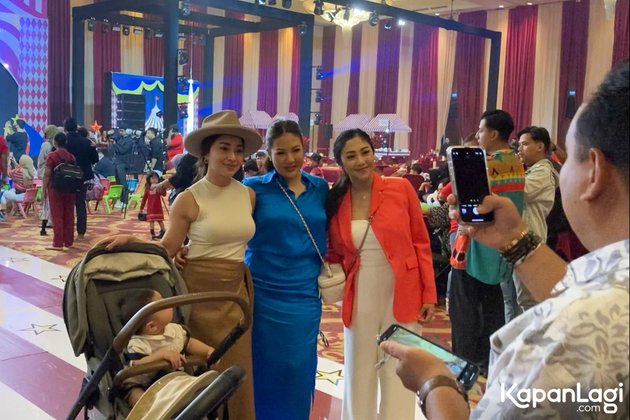 Portrait of Nikita Willy at Baby Ameena's Birthday, Simple Appearance While Pushing Baby Issa's Trolley, Body Goals and Crazy Rich Aura Highlighted