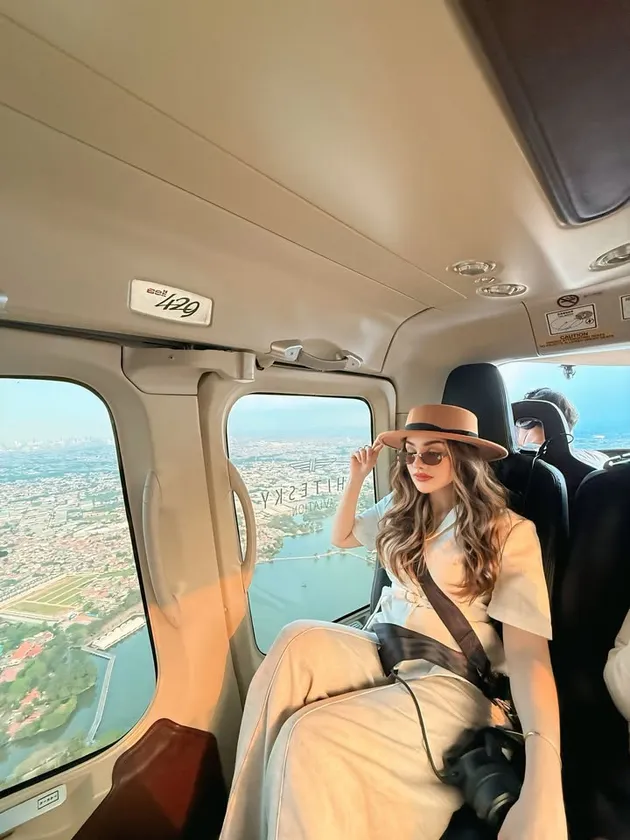 Potret Nourah Sheivirah dan Teuku Rafli Ajak Anak Naik Helikopter