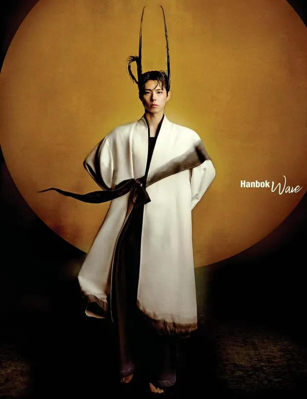 Park Bo Gum Tampil Kharismatik