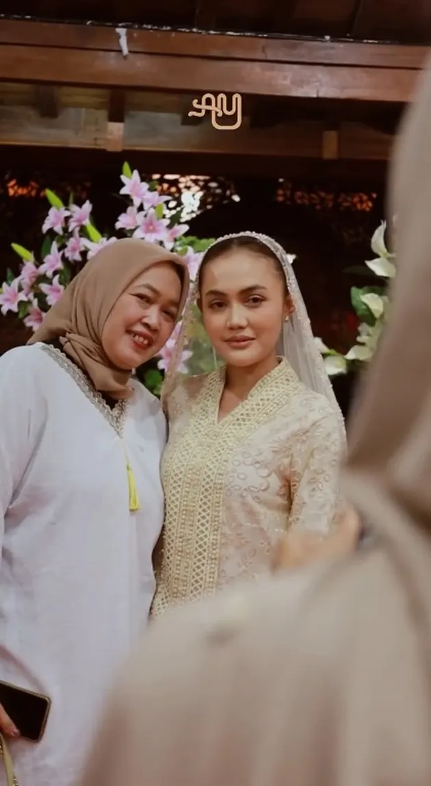Yosika Ayumi foto bareng