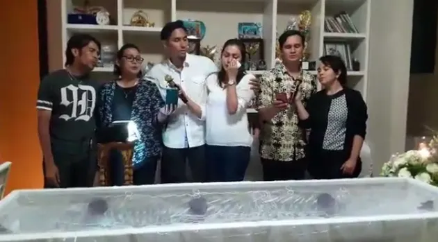 Donna Agnesia - Darius Sinathya