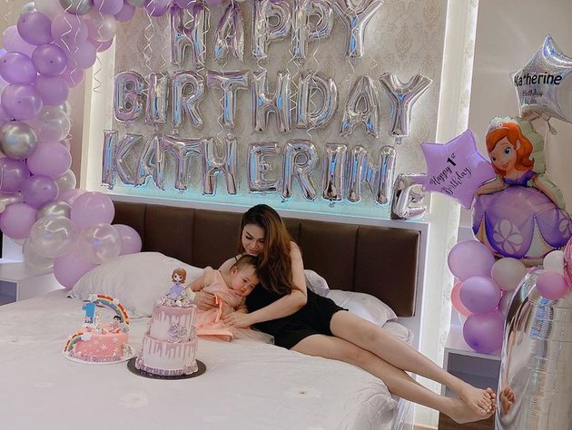 Portrait of Katherine's Birthday Celebration, DJ Katty Butterfly's Daughter, Without the Presence of Her Father - Flood of Congratulations from Celebrities