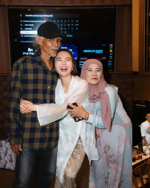 Momen Ulang Tahun ke-34 yang Dibagikan Wika Salim
