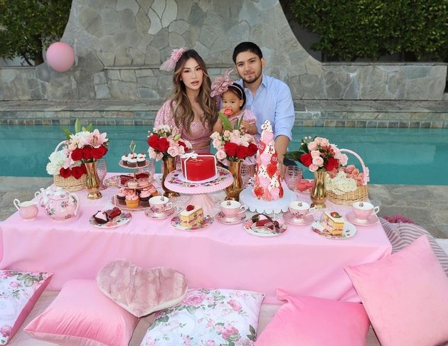 Portrait of Valentine's Celebration of Bambang Trihatmodjo's Grandchildren, Dressed like English Nobility - Luxurious High Tea in LA