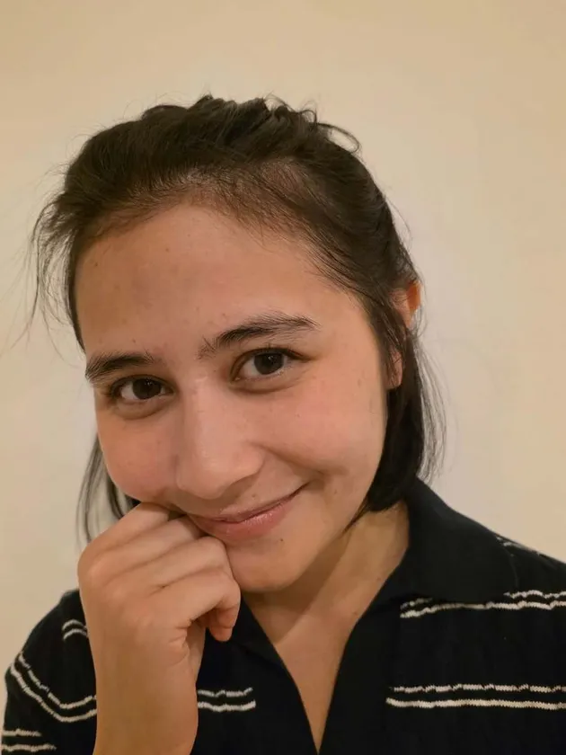 Prilly Latuconsina Potong Rambut Pendek