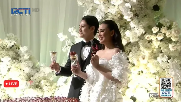 Prosesi Resepsi Amanda Manopo dan Kenny Austin
