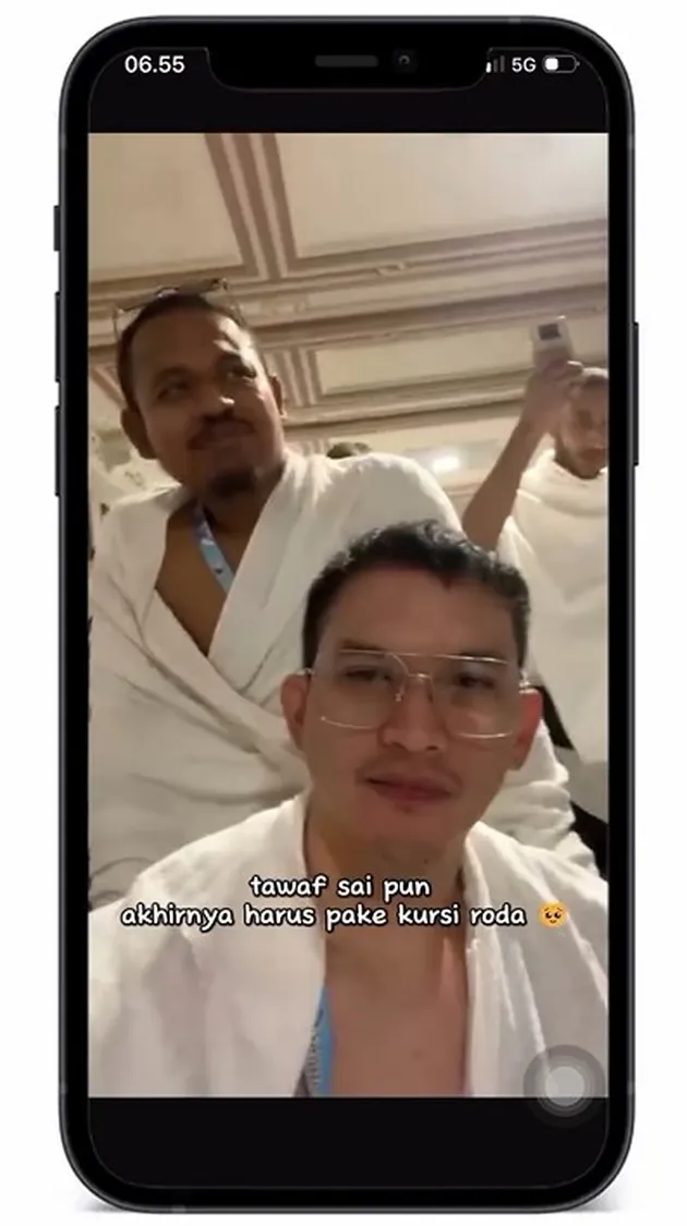 Rezky Aditya Sakit Demam Berdarah Saat Umrah
