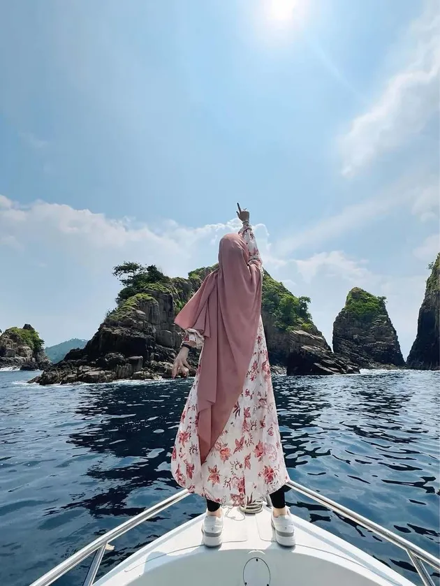 Ria Ricis jalan-jalan