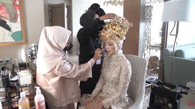 Portrait of Ria Ricis' Chaotic Makeup Before Wedding Ceremony, the Bride-to-be Who Can't Stay Still
