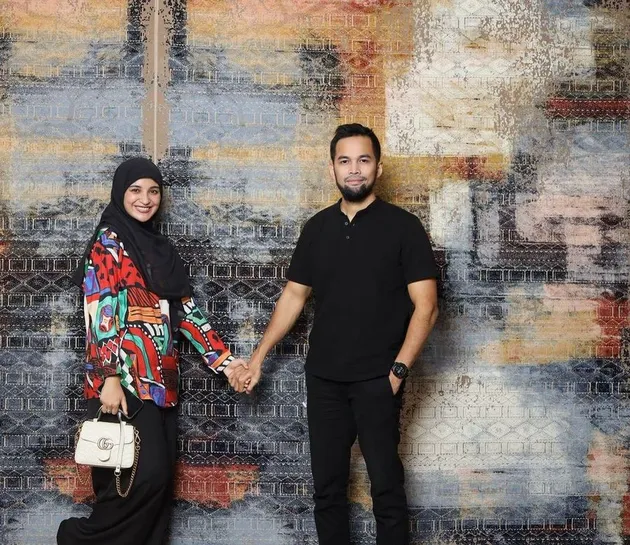 Potret Artis yang Cinlok Sampai Menikah