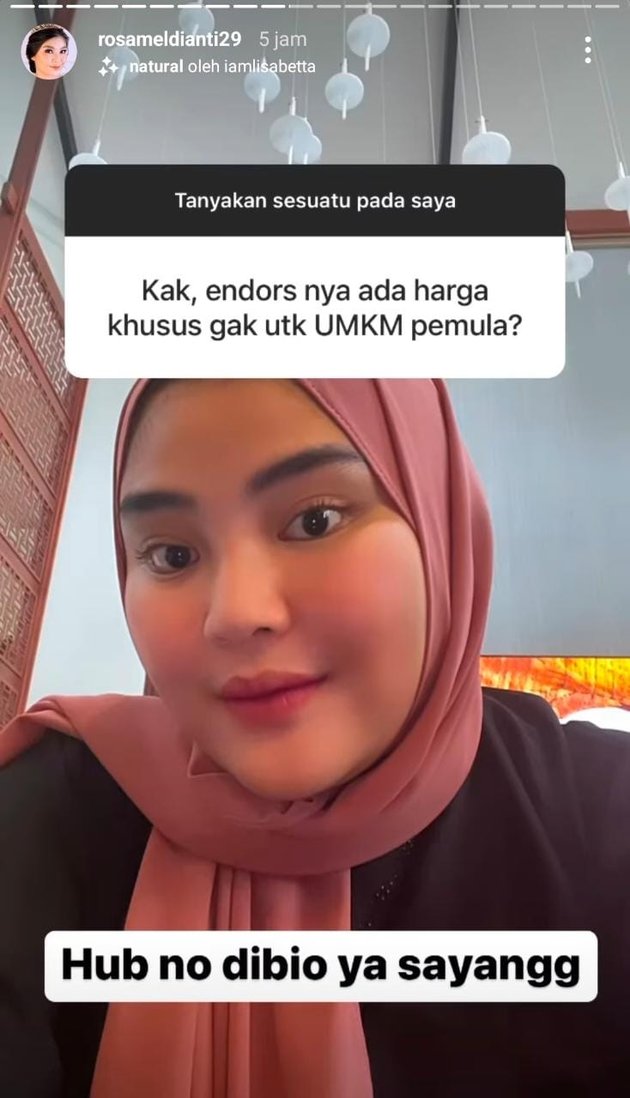 Portrait of Rosa Meldianti, Dewi Perssik's Niece, Respecting Modesty Again After Removing Hijab, Receives Praise from Netizens