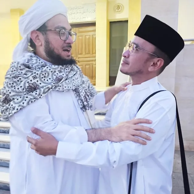 Abuya Sayyid Ahmad Almalikiy bertemu Ruben Onsu