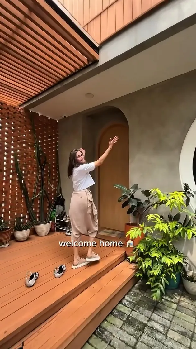 teras Rumah Ringgo Agus Rahman