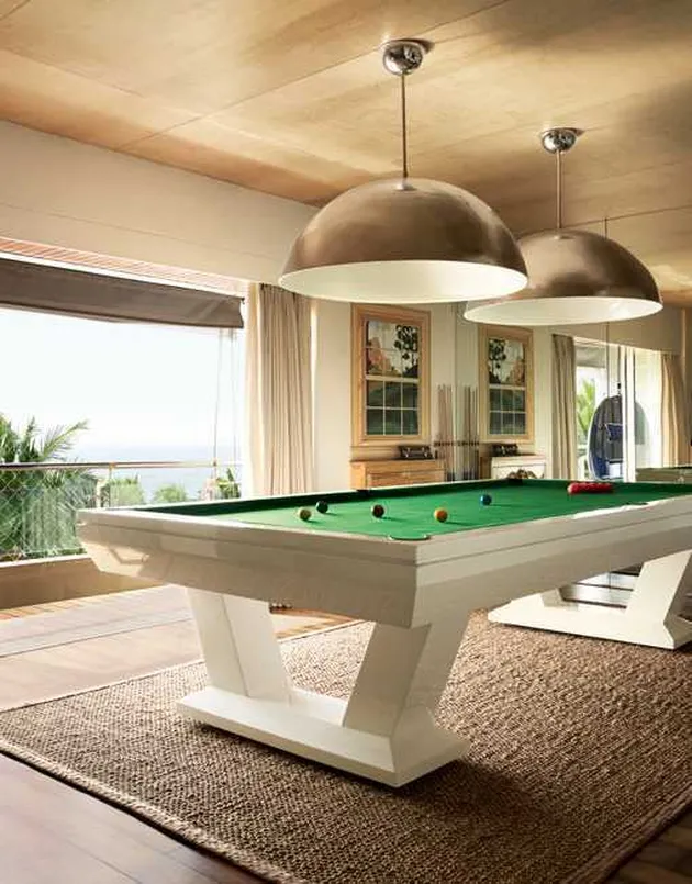 POTRET RUMAH MEWAH HRITHIK ROSHAN, SIMPEL MODERN DI TEPI 