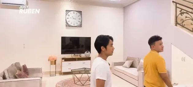 Ruang keluarga rumah Ruben Onsu