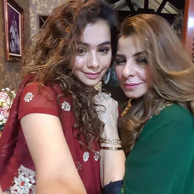 Sahila Hisyam dan Ibunda