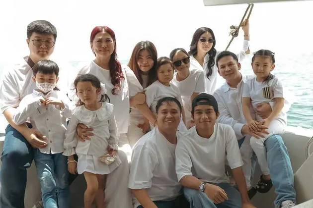 Tak Kuat Melihat Foto dan Video Sang Ayah