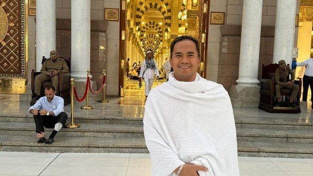 Portrait of Indonesian Celebrities who Perform Hajj in 2024, Besides Raffi Ahmad's Family, There are Saipul Jamil and Wirda Mansur who are Invited by the Arab Kingdom