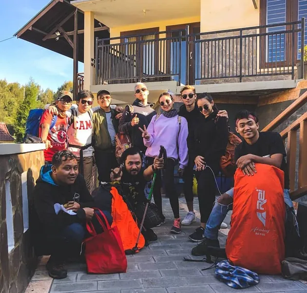 Al Ghazali dan Alyssa Daguise