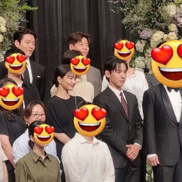 Portrait of Shin Min Ah and Kim Woo Bin attending a wedding together, also a reunion with Kim Seon Ho