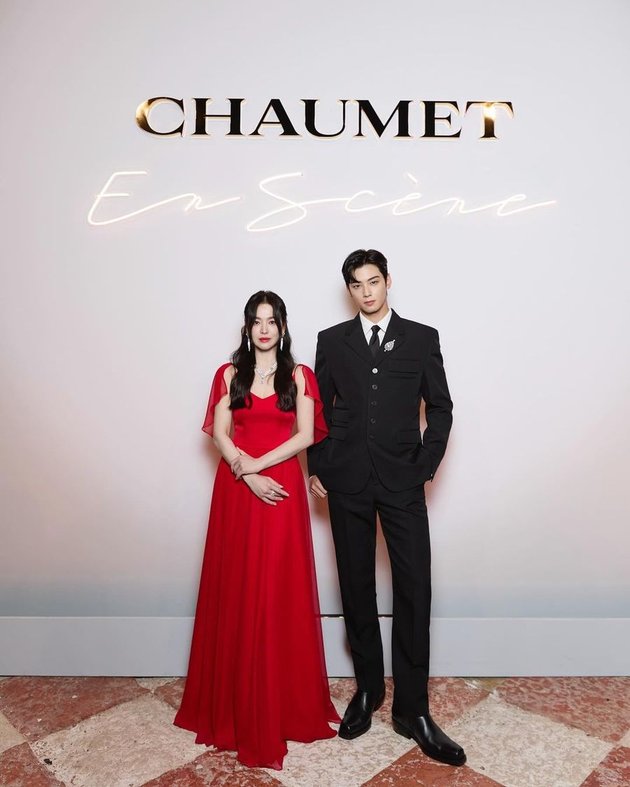 Snapshot of Song Hye Kyo's Casual Outfit Hangout After Attending Chaumet Event in Venice, Italy