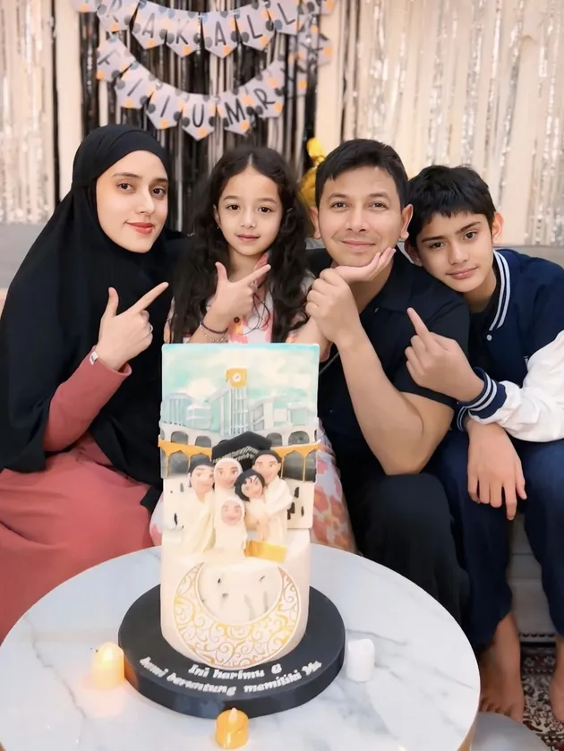 Sonny Septian bersama keluarga