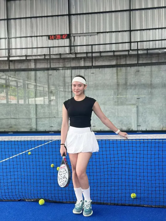 Sridevi di Lapangan Padel