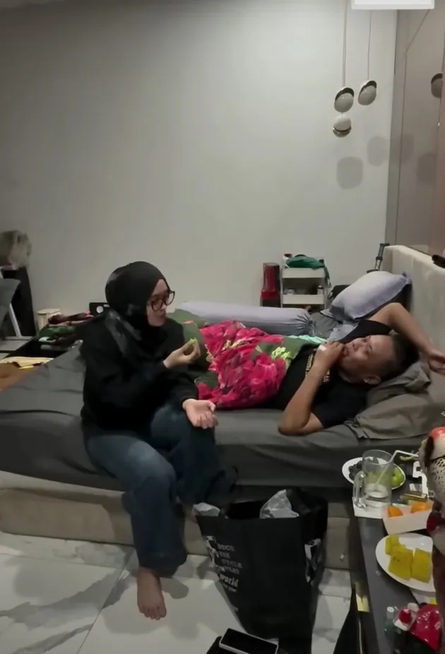 Potret Sule Bantah Penyakitnya Parah