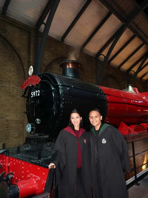 Susan Sameh pakai jubah Harry Potter