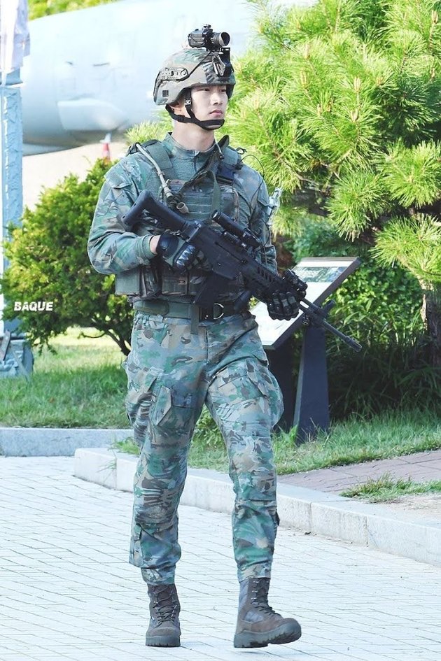 Taecyeon 2PM's Portrait During Military Service, Not Many Know That His Weight Was Almost 100 kg