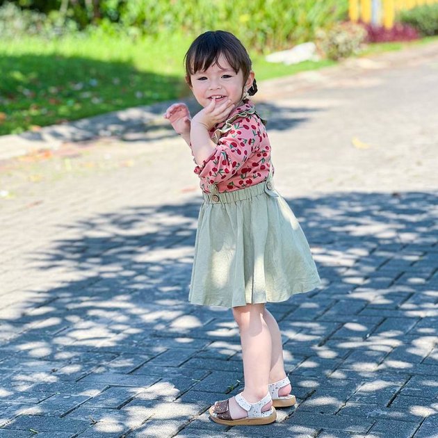 Latest Portrait of Chloe Putri Asmirandah who is Already 2 Years Old, Looking Even More Beautiful and Stylish