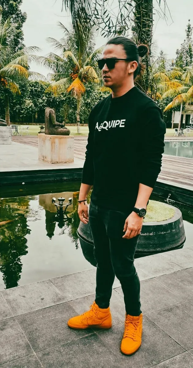 Potret Terbaru Chris Laurent