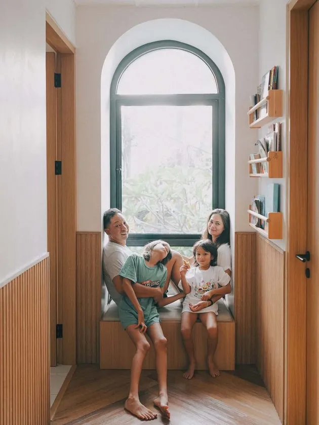 Keluarga Ringgo Agus Rahman terlihat hangat