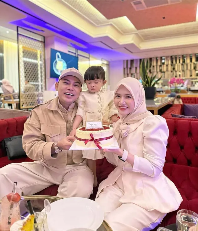 Fikoh Isnaini ultah