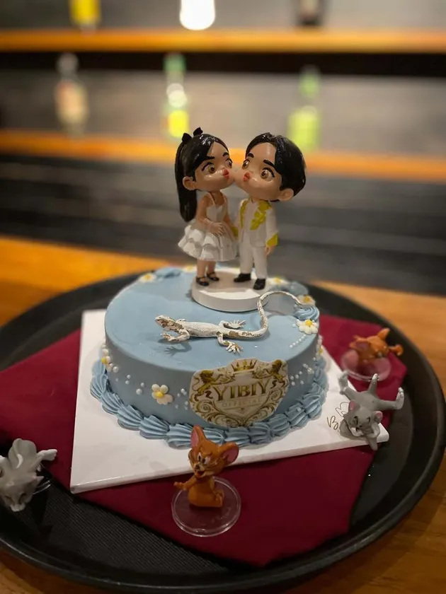 kue ulang tahun Melly Lee