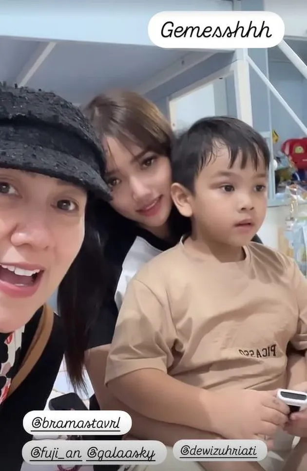 Venna Melinda - Fuji