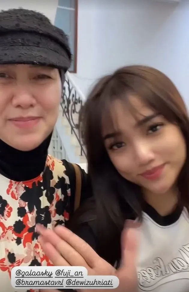 Venna Melinda - Fuji