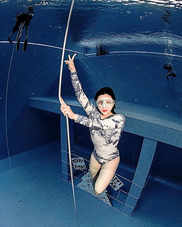 Portrait of Vicky Shu's Freedive Training, Slim Body Becomes the Highlight