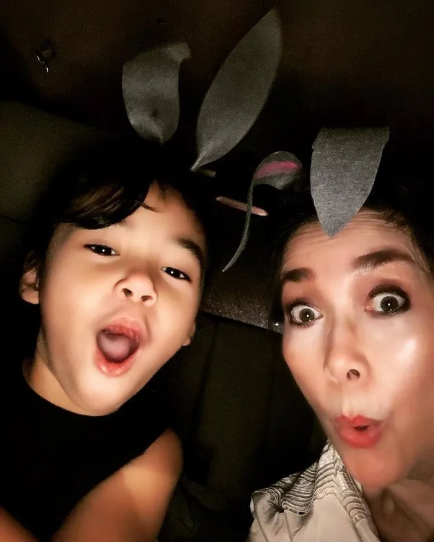 Widyawati dan Para Cucu