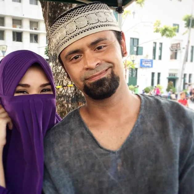 POTRET ZASKIA ADYA MECCA PAKAI HIJAB SYAR'I, SUPER CANTIK 