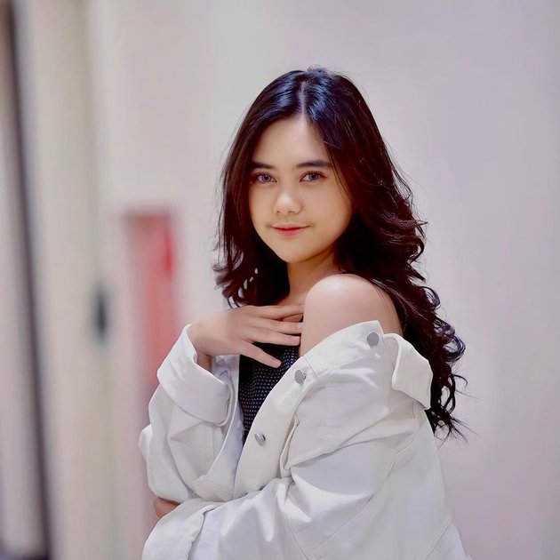Portrait of Ziva Magnolya, Runner Up of Indonesian Idol 2019 who Successfully Duet with Rizky Febian to World Musicians