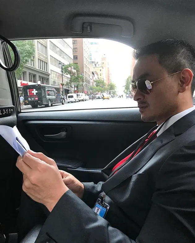 POTRET ZUMI ZOLA DAN ISTRI DI AMERIKA, SEBELUM DITAHAN KPK ...