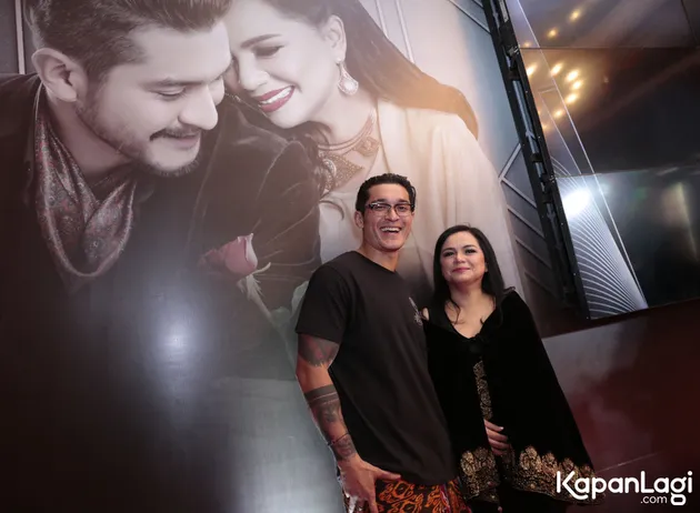 Bunga Terakhir Badai &amp; Kasih