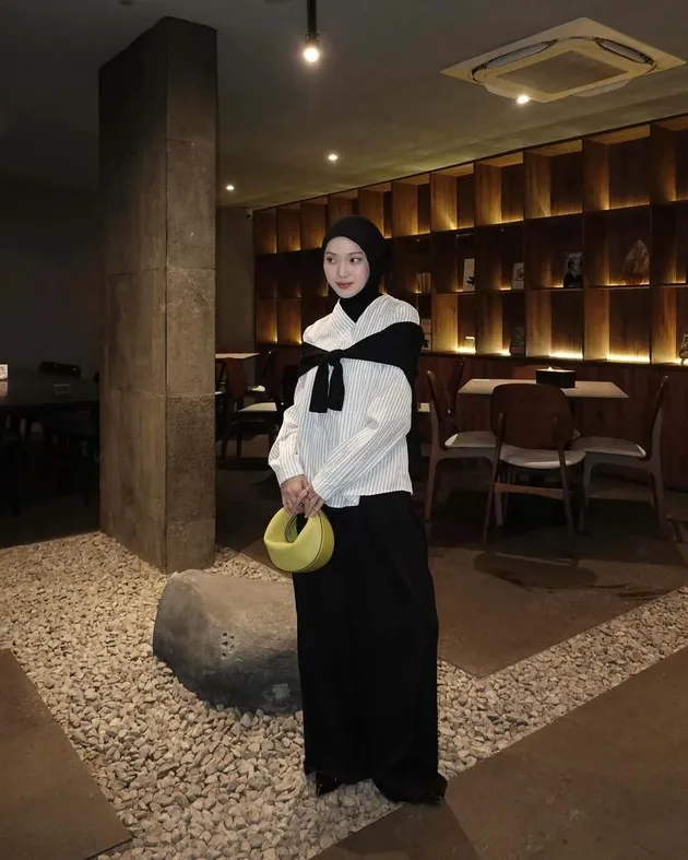 Julia Prastini yang diisukan selingkuh